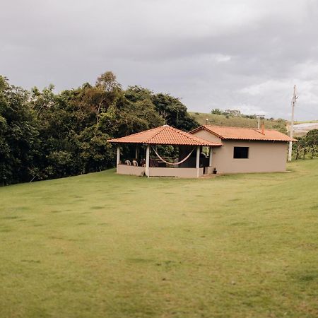 São Roque de Minas Chale Da Mataヴィラ エクステリア 写真