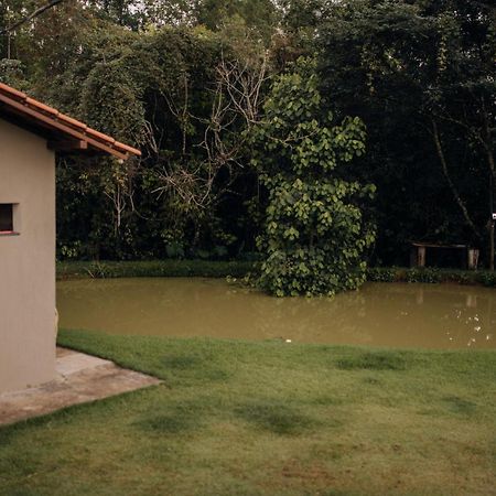 São Roque de Minas Chale Da Mataヴィラ エクステリア 写真